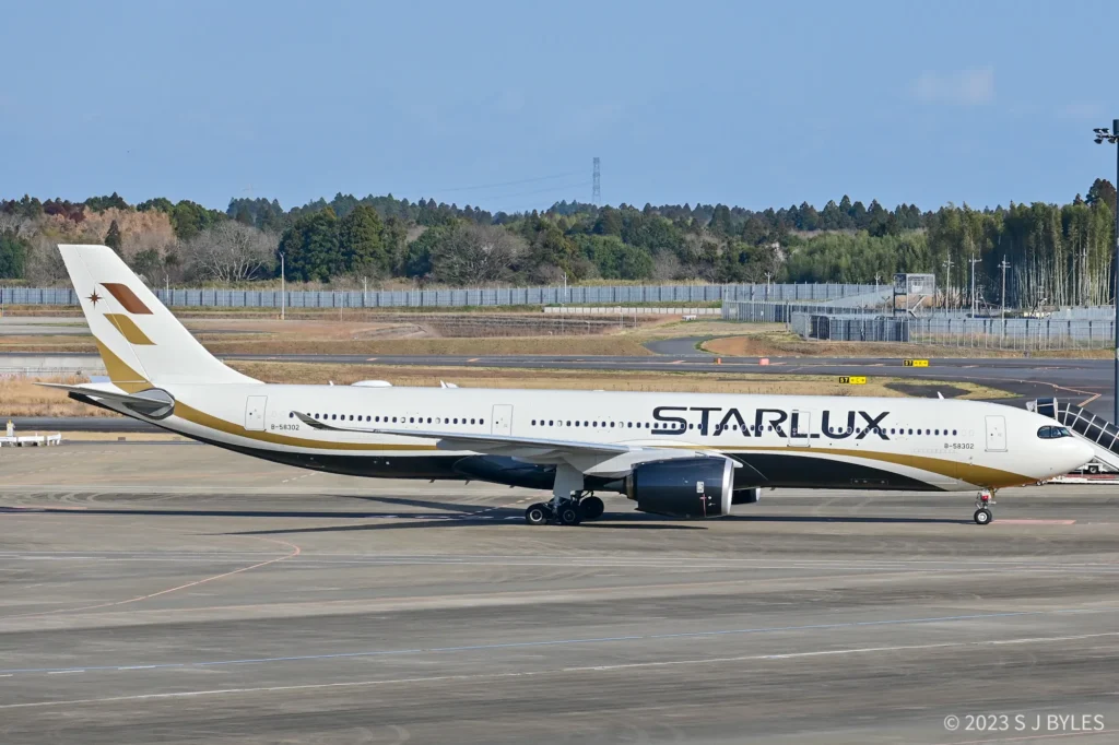 STARLUX
