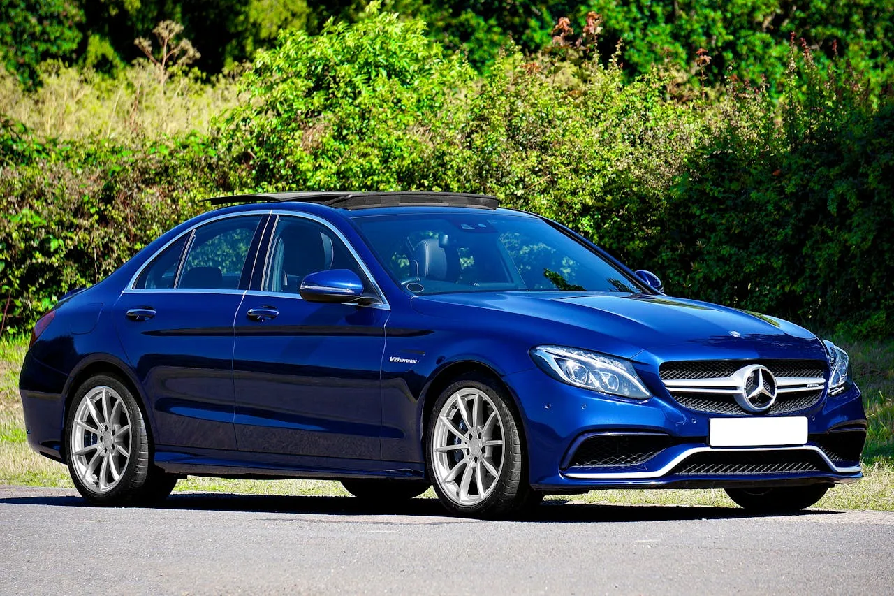 IONCHI welcomes AITO to collaborate with BMW and Mercedes-Benz to develop premium high-performance charging networks in China