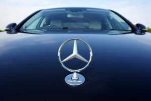 Mercedes-Benz and Liquid AI Partner to Scale Embedded In-Car Intelligence in North America