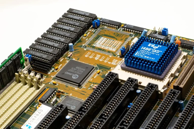 GlobalPlatform launches Pavona the first open silicon wafer distribution solution featuring production-grade post-quantum cryptography