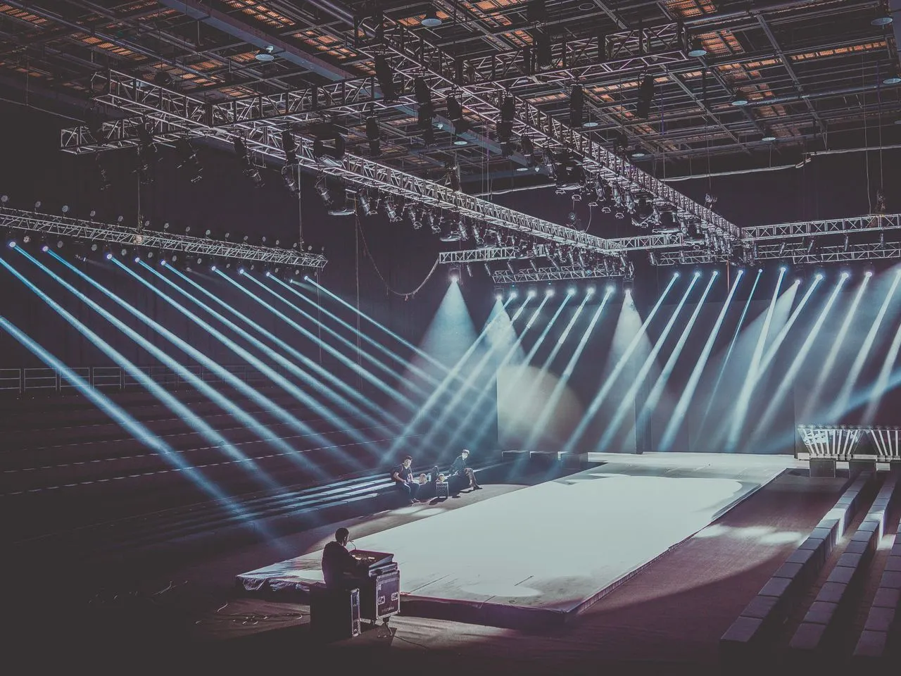 USHIO Industry & Entertainment Secures Trademark Licensing Deal for OSRAM Professional Technical Lighting Products