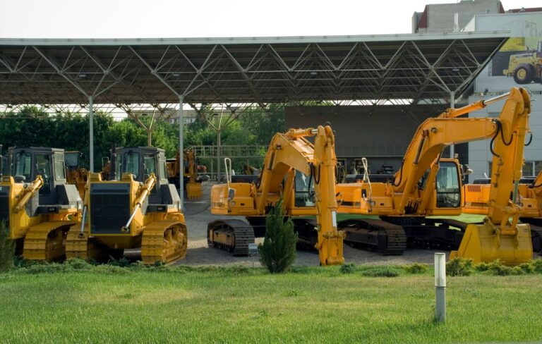 Komatsu Launches 20-Ton PC200i-12 Hydraulic Excavator with Tiltrotator Compatibility