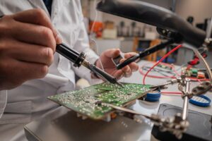 Murata Unveils World’s Smallest RFMicrowave Coaxial Connectors with Switch