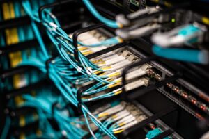 New 102.4 Tbps Fully Liquid-Cooled System Boosts